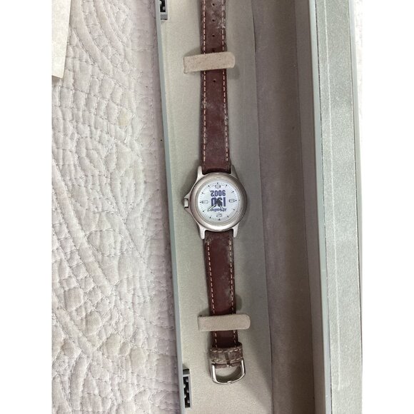 Vintage Valvoline 150 9002 Ladies Watch 2006*Brown Leather Strap*Needs Battery - Picture 2 of 8